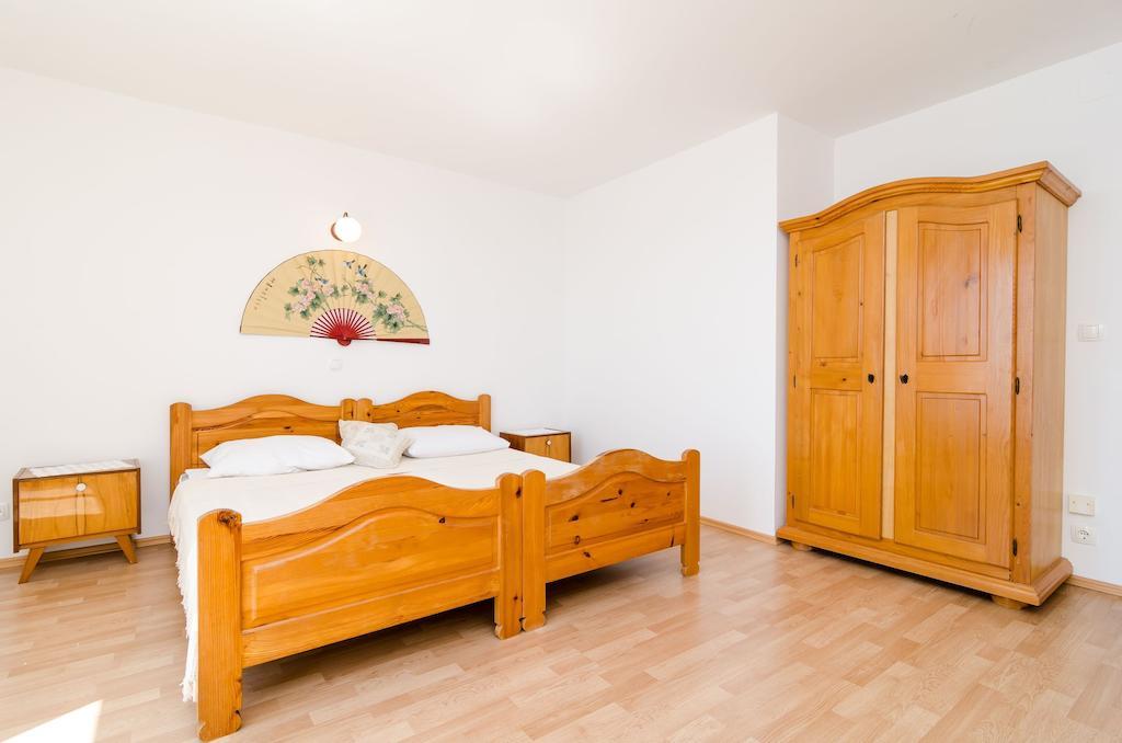 Apartments Sestanovic Orebić Rom bilde